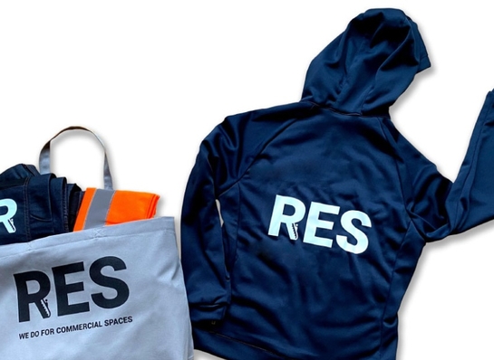 Zapakuj próbki swoich produktów w eleganckie torby lub woreczki bawełniane